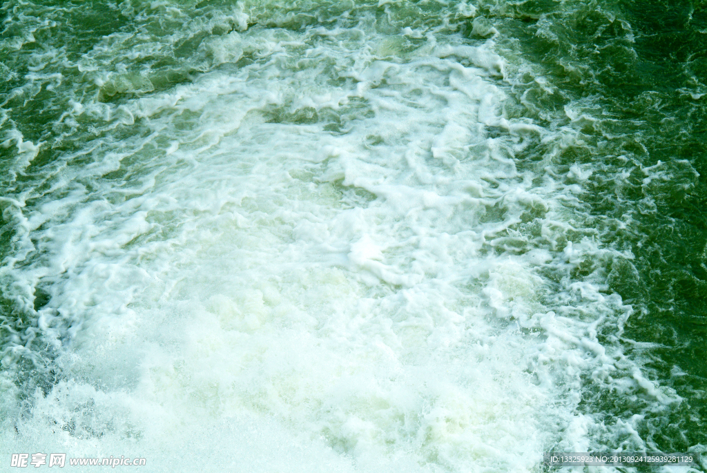 水库水