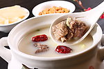 龙骨黄豆煲萝卜