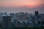 晨曦中的楼盘