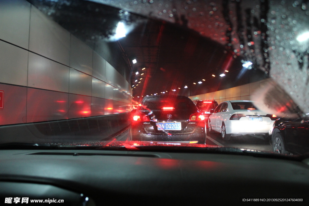 车辆隧道
