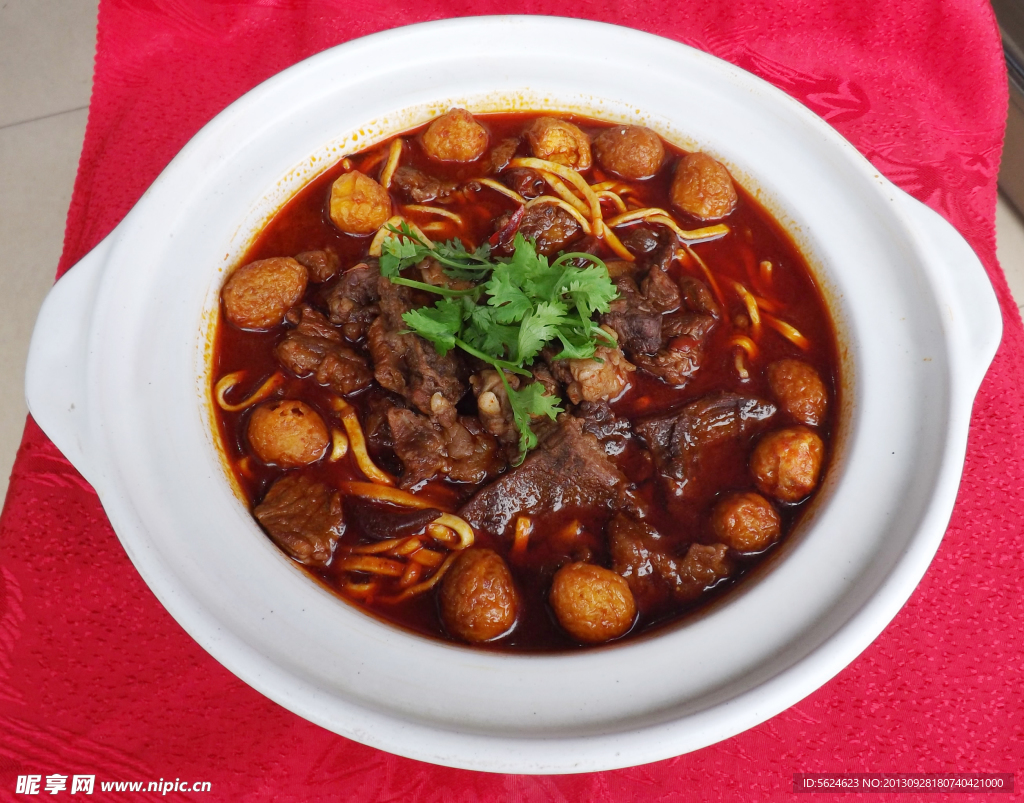 鸡蛋牛肉煲