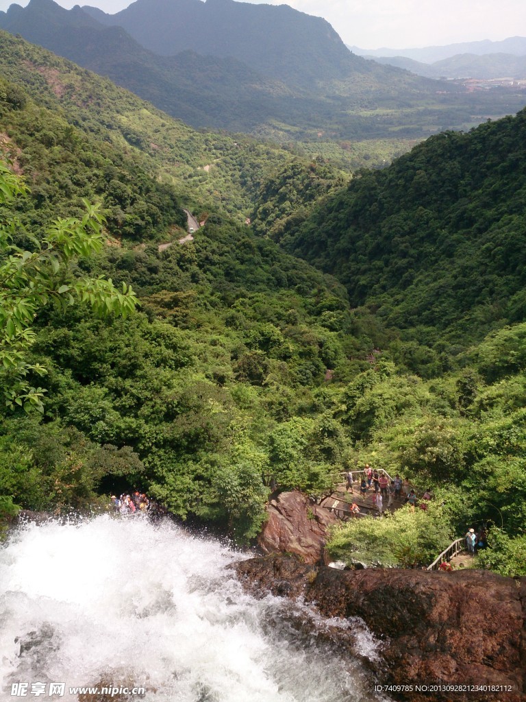 蓝天白云高山流水