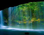 瀑布