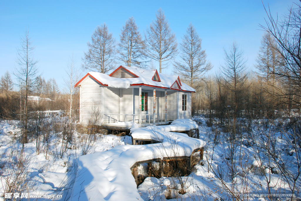 木屋雪景