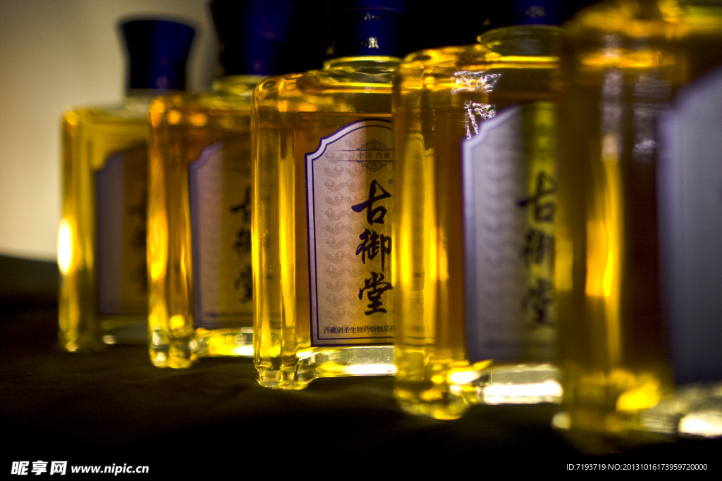 古御堂虫草养生酒