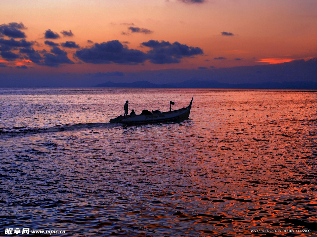 夕阳海面