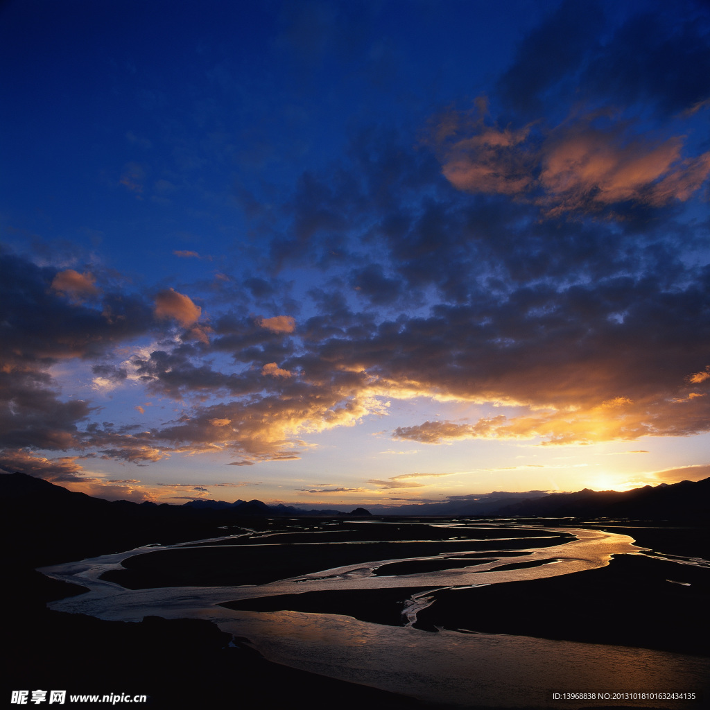 天空河流