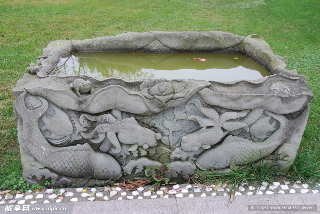 石雕鱼缸