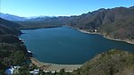 湖水山峦