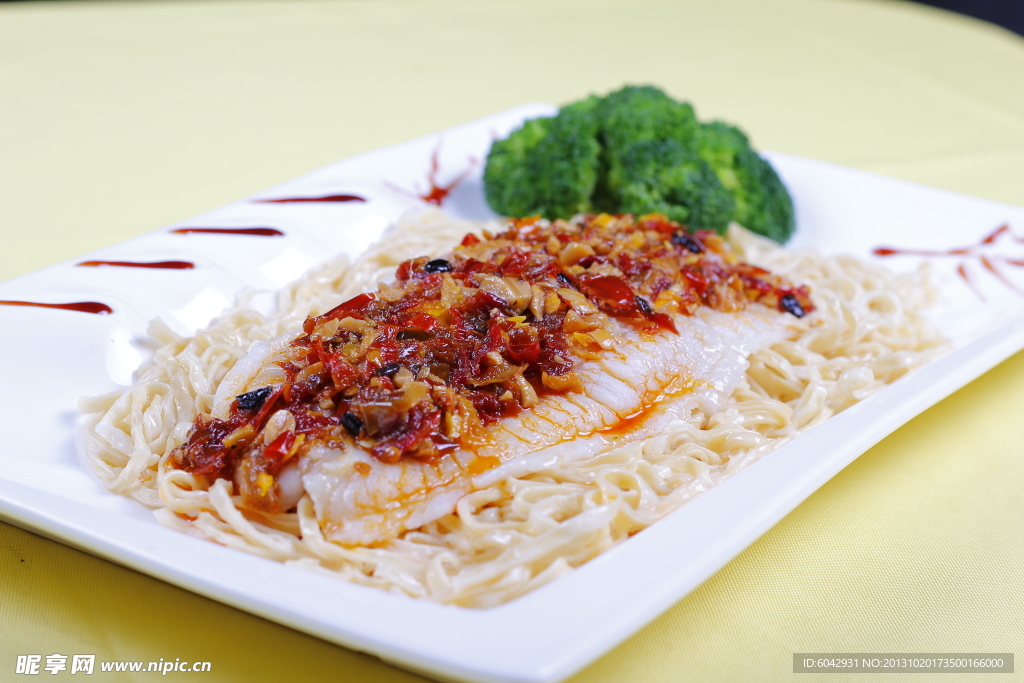 龙利鱼扒 餐饮 美食