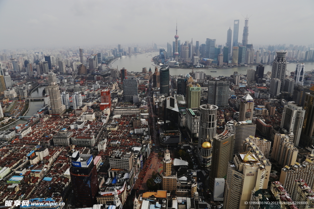 南京路 黄浦江