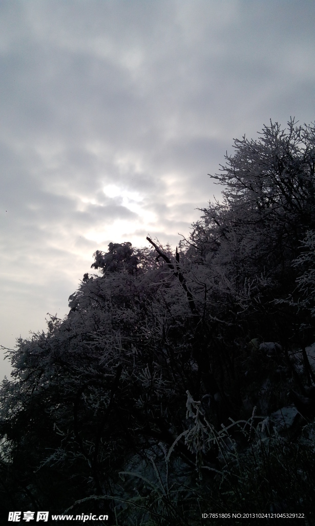 峨眉雪景