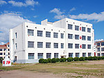 根河市第一中学实验楼