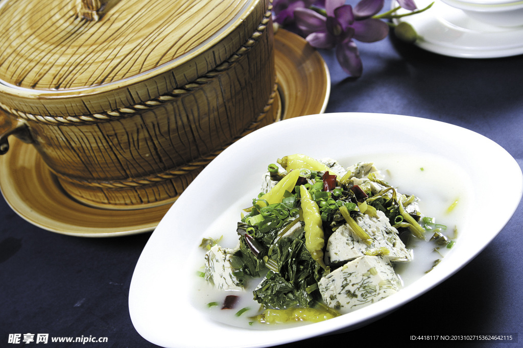 酸菜炖菜豆腐