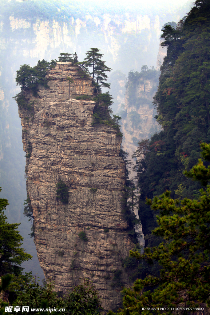 独峰石山