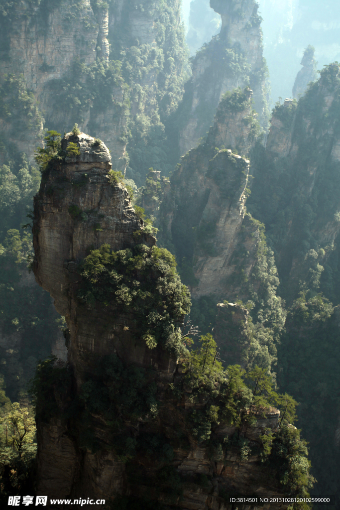 许多山峰