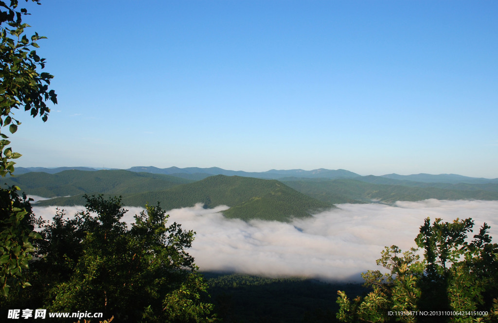 喇嘛山夏日风景