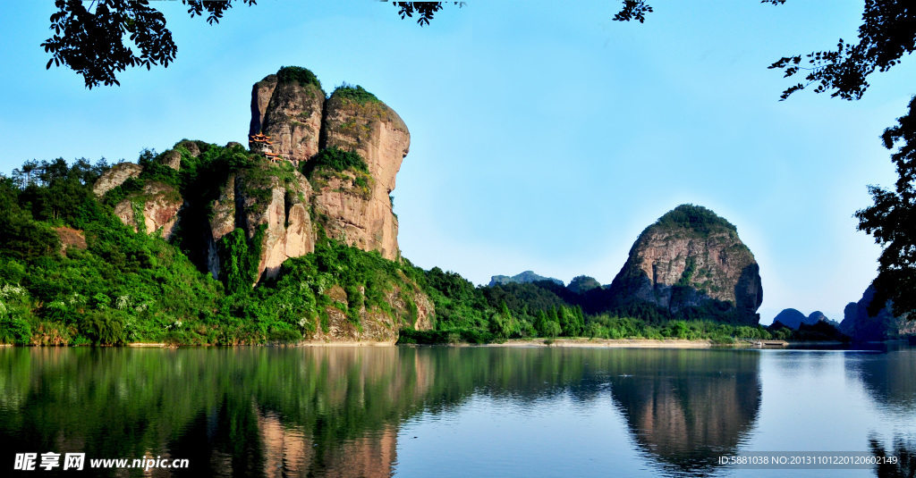 龙虎山僧尼峰