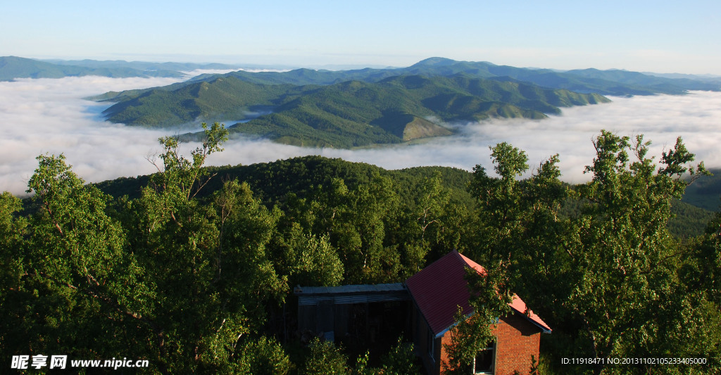 喇嘛山夏天风景