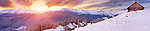 雪地山顶全景
