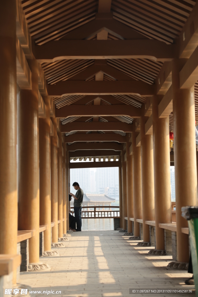 廊架