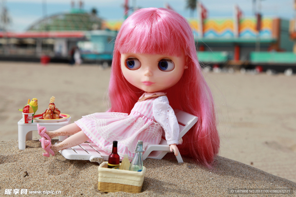 沙滩娃娃