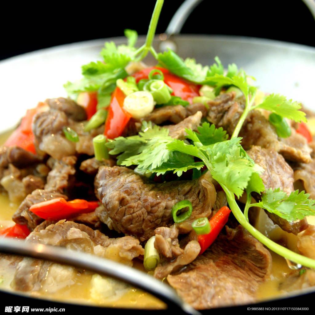 明炉牛腩