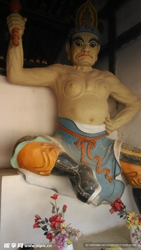 金刚神像