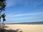 海滨蓝天