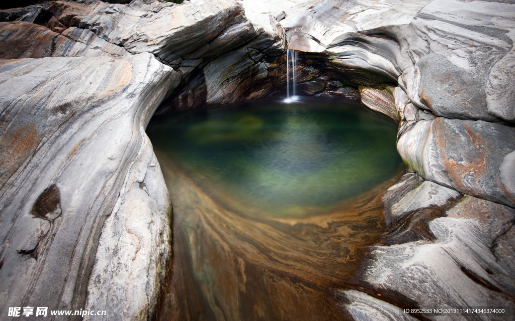 泉水
