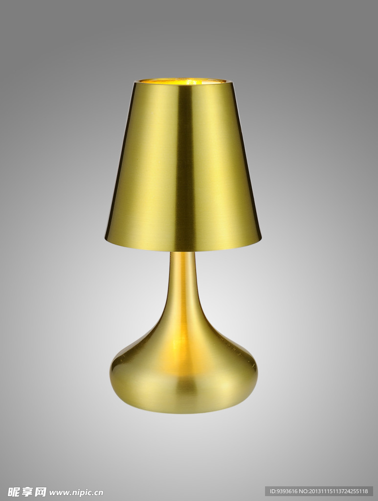 金色台灯