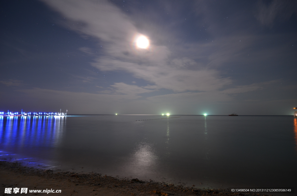 浪中岛夜景