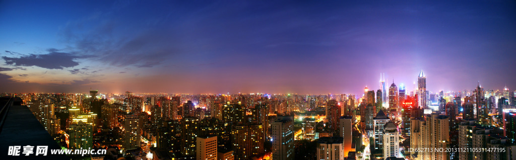 繁华夜景（下载路线上右键迅雷下载）