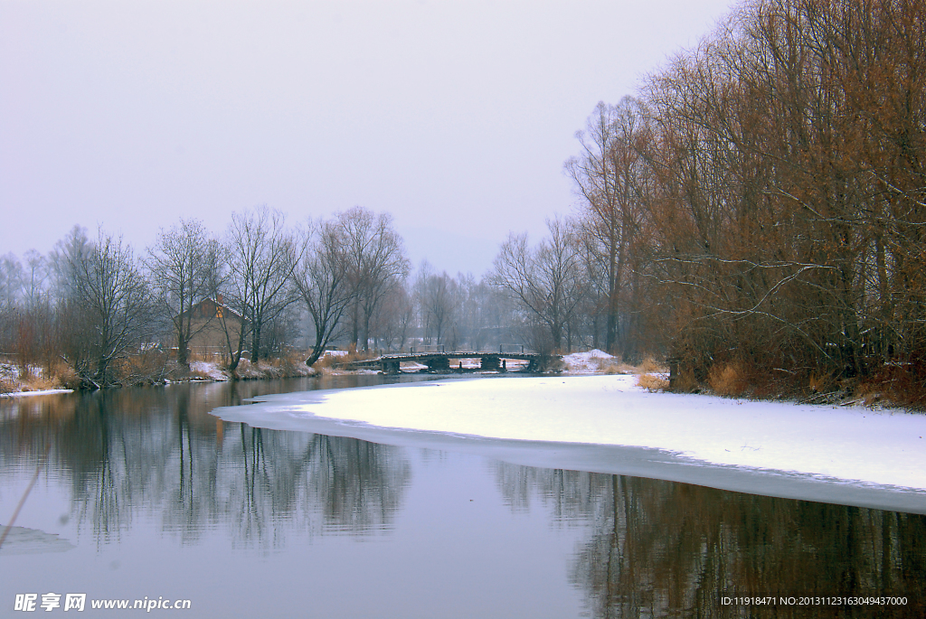 雪天不冻河风景