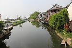 河两岸