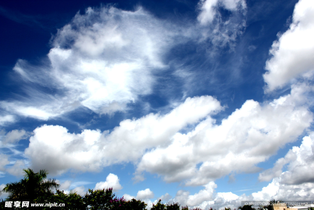 蓝色天空