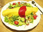 沙拉鲜蔬蛋包饭