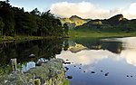 山水倒影