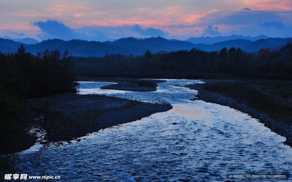 山下小河