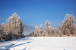 根河两公里半冬景