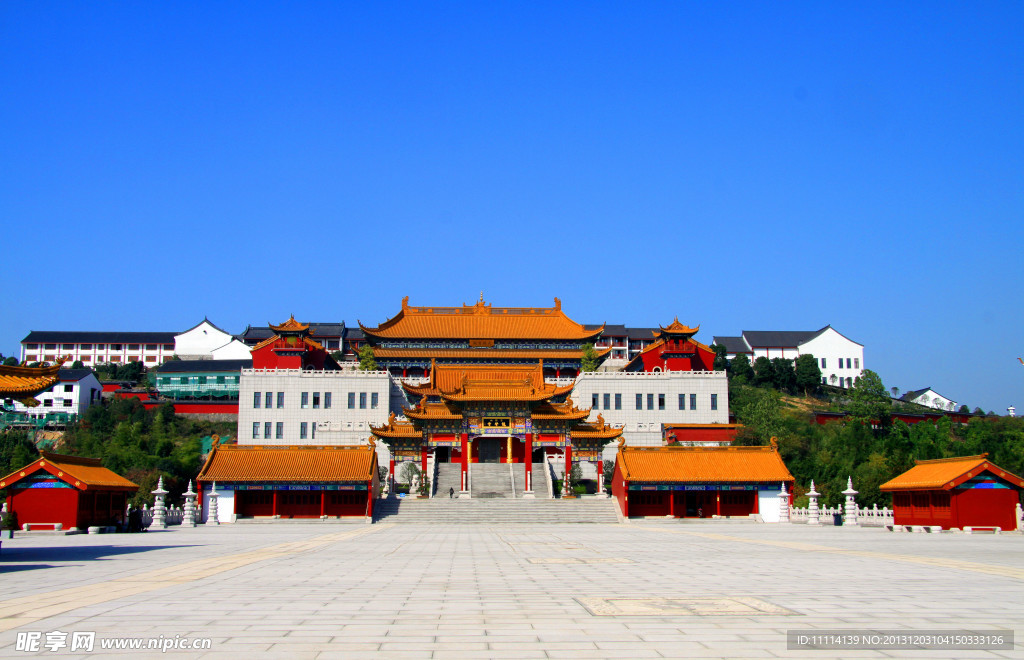 会稽山龙华寺