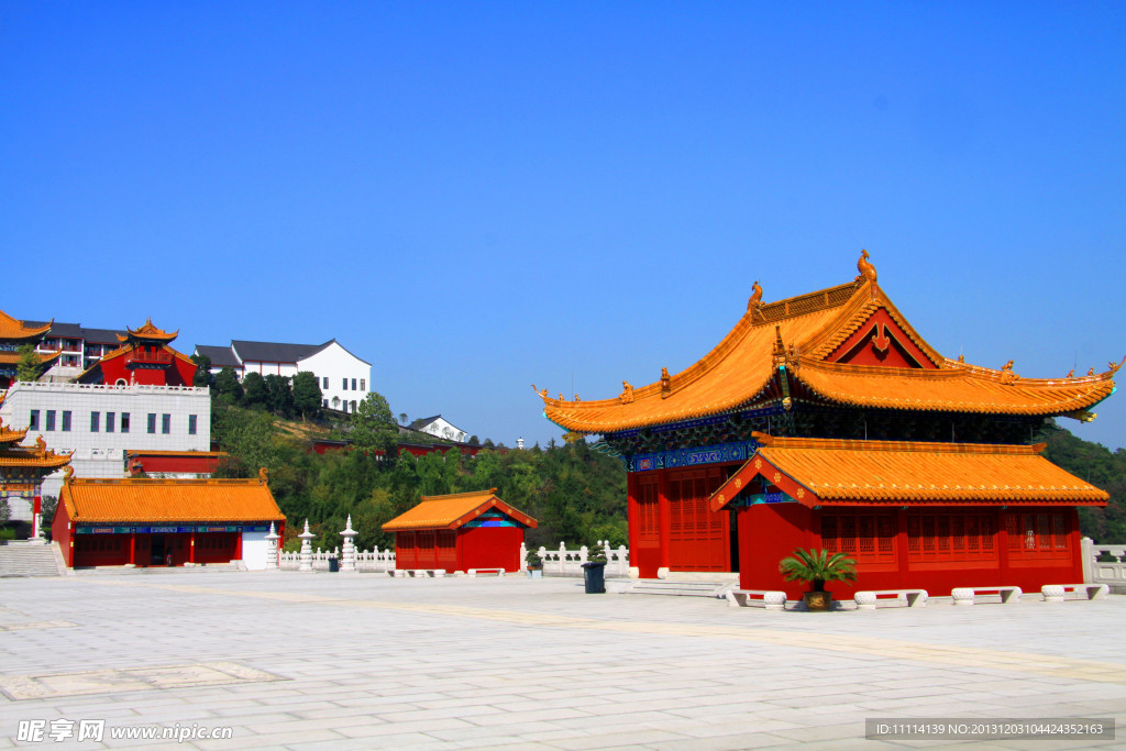 龙华寺