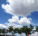 天空白云