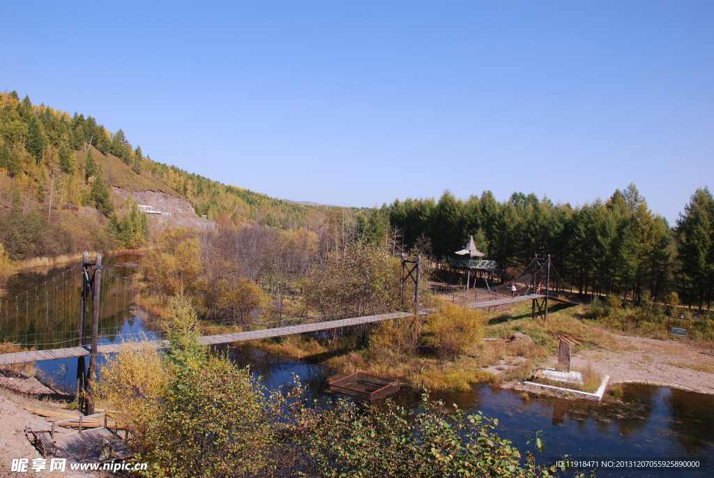 木屋度假村初秋风景