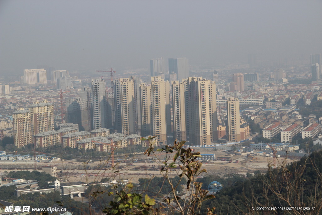 正在建筑的城市