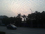 天空白云晚霞