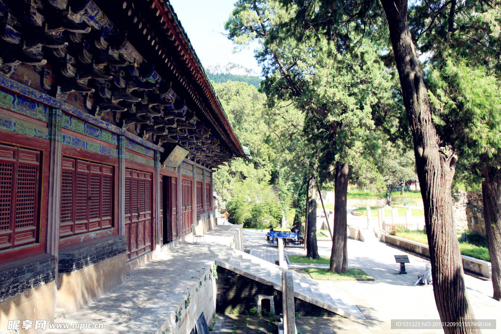 灵岩寺