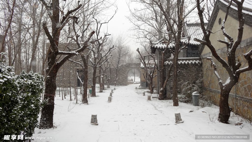 黄叶村雪景