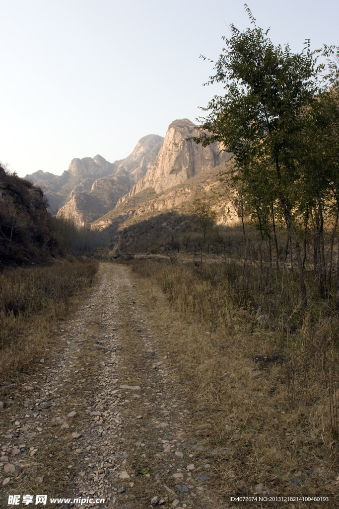 山路风景