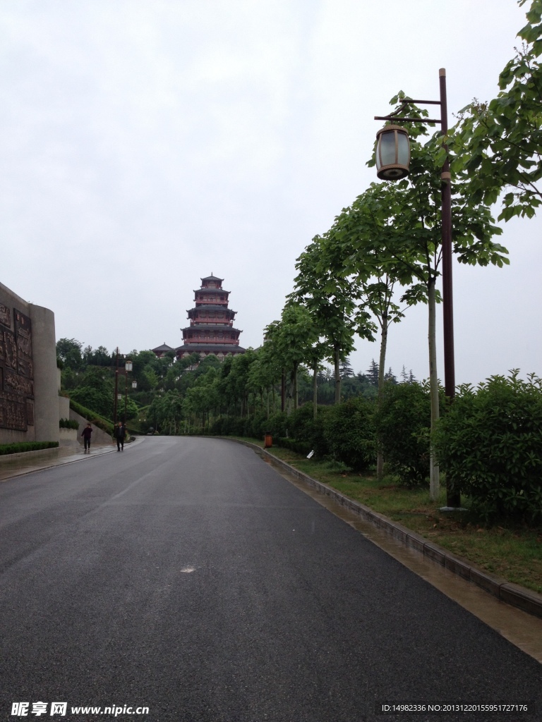 雨中的宝鸡